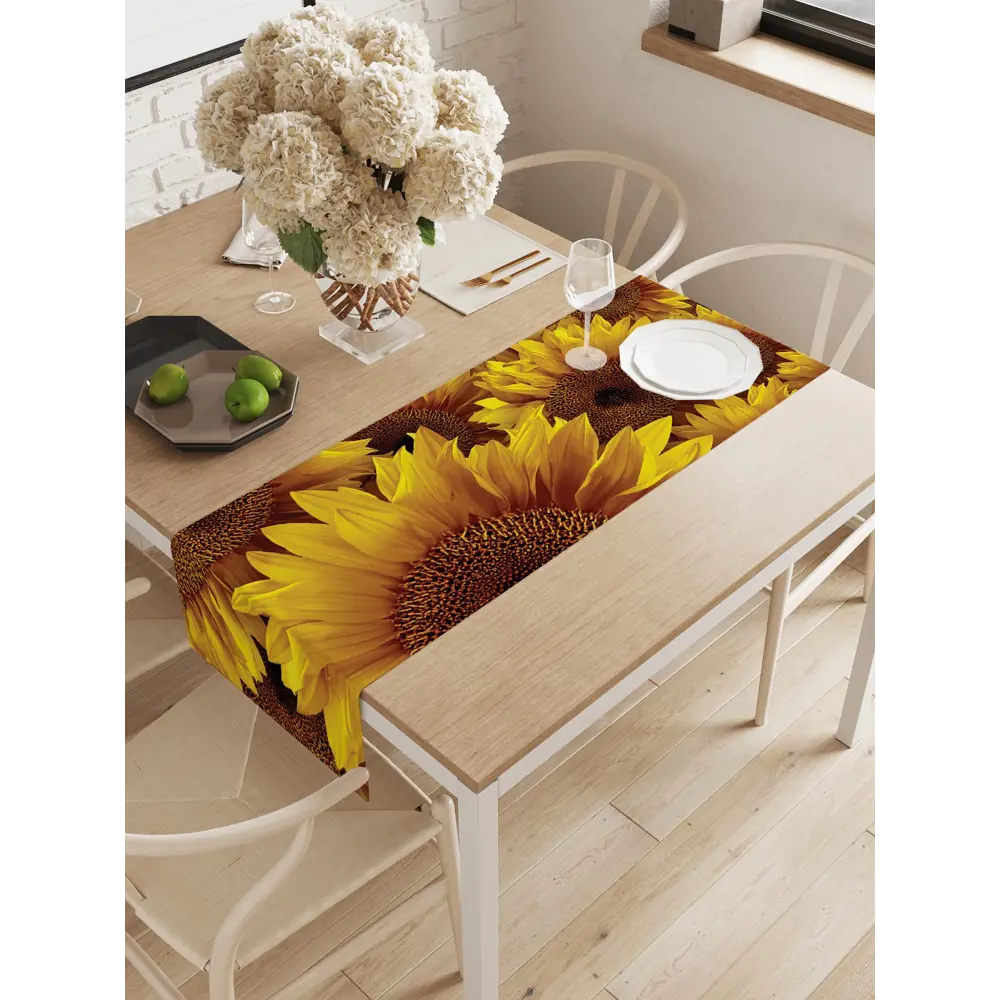 Фото Дорожка водоотталкивающая на стол JoyArty Подсолнухи, прямоугольная, 145x40 см, цвет желтый Фото Дорожка водоотталкивающая на стол JoyArty Подсолнухи, прямоугольная, 145x40 см, цвет желтый