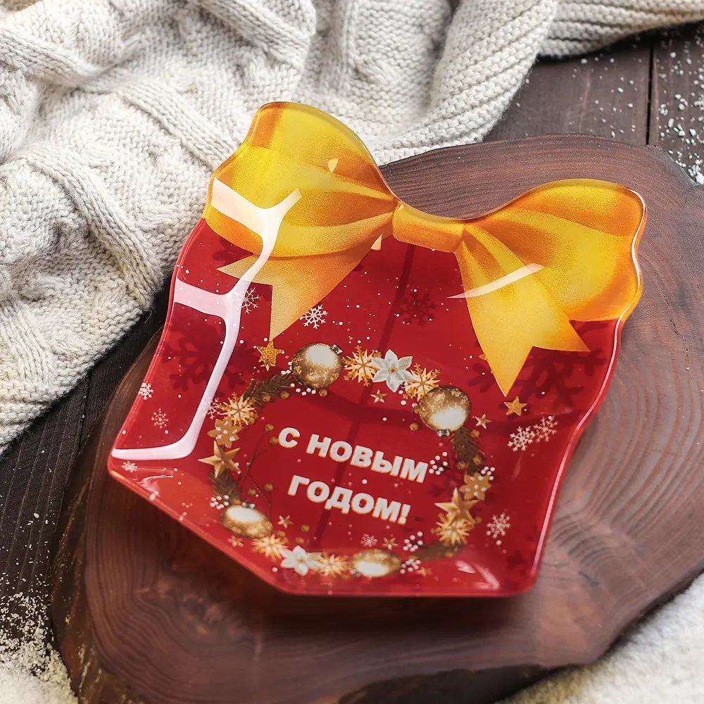 Фото Тарелка Доляна 4191116 17.30x1.70x15.10 см стекло цвет красный Фото Тарелка Доляна 4191116 17.30x1.70x15.10 см стекло цвет красный