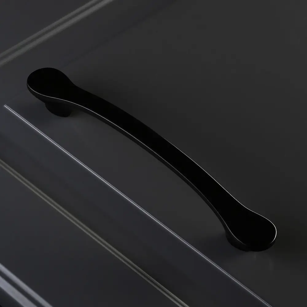 Фото 5 Мебельная ручка-скоба GTV VENICE L-128 черный матовый 128 мм Фото 5 Мебельная ручка-скоба GTV VENICE L-128 черный матовый 128 мм