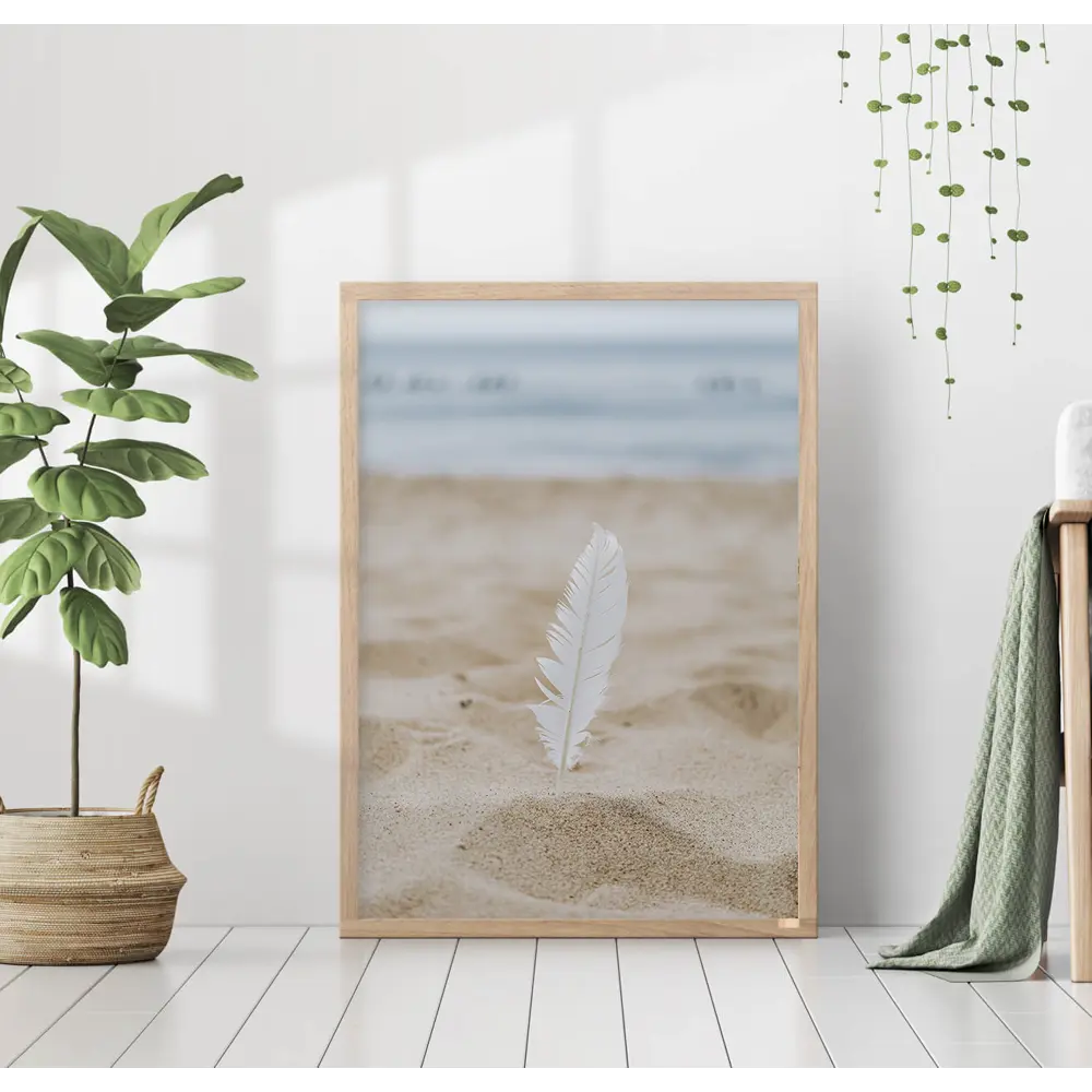 Фото Постер 28 картин "Перо на пляже" 40x50 см в подарочном тубусе без рамы Фото Постер 28 картин "Перо на пляже" 40x50 см в подарочном тубусе без рамы