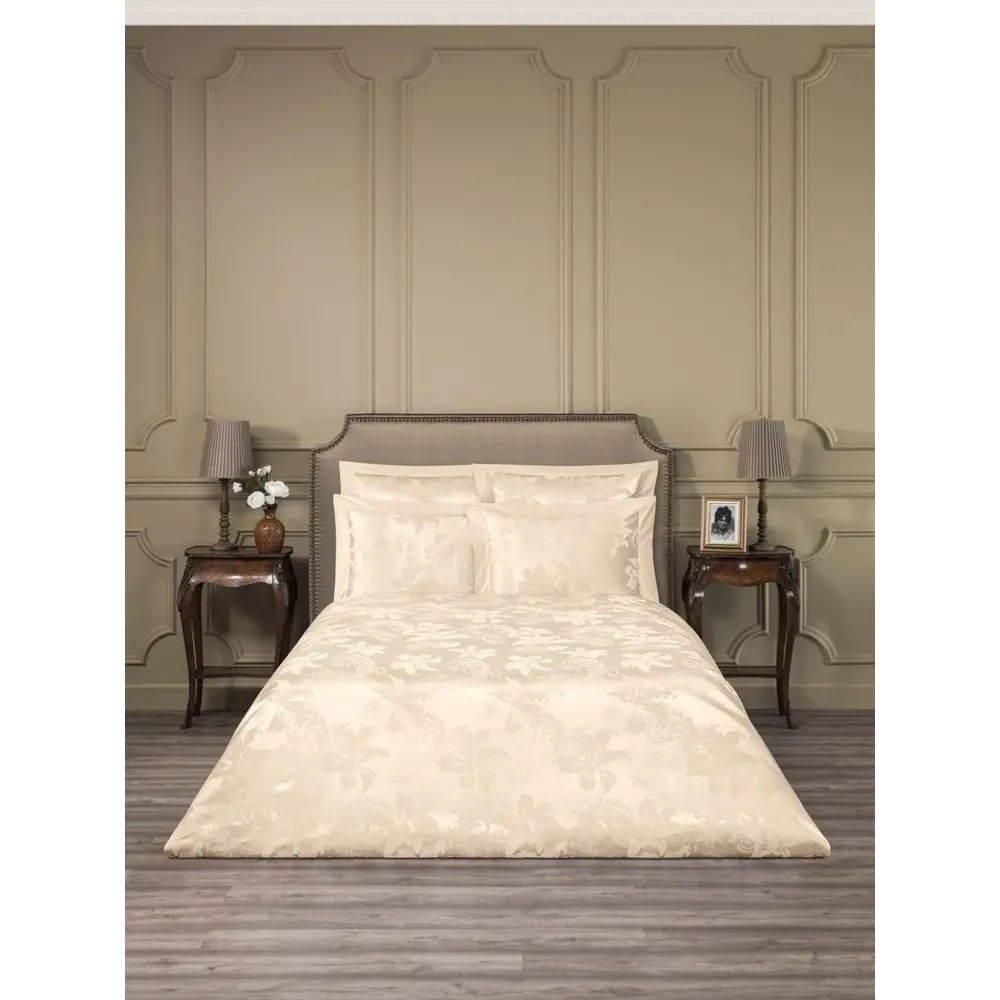 Фото 2 Комплект постельного белья Estia eta901677, семейный, сатин цвет бежевый