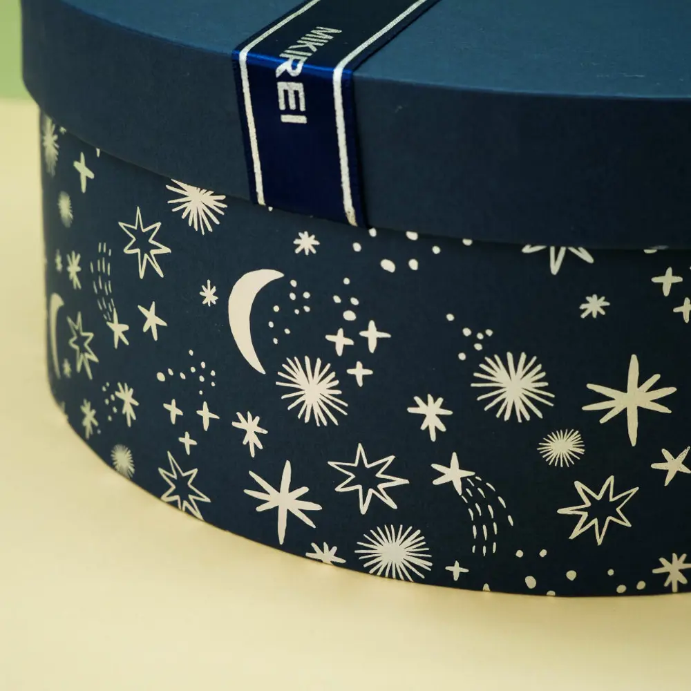 Фото 3 Набор подарочных коробок Nobrand 3 в 1 «Star constellation» 22x22x8 см, 24x24x9.5 см, 26x26x11 см Фото 3 Набор подарочных коробок Nobrand 3 в 1 «Star constellation» 22x22x8 см, 24x24x9.5 см, 26x26x11 см