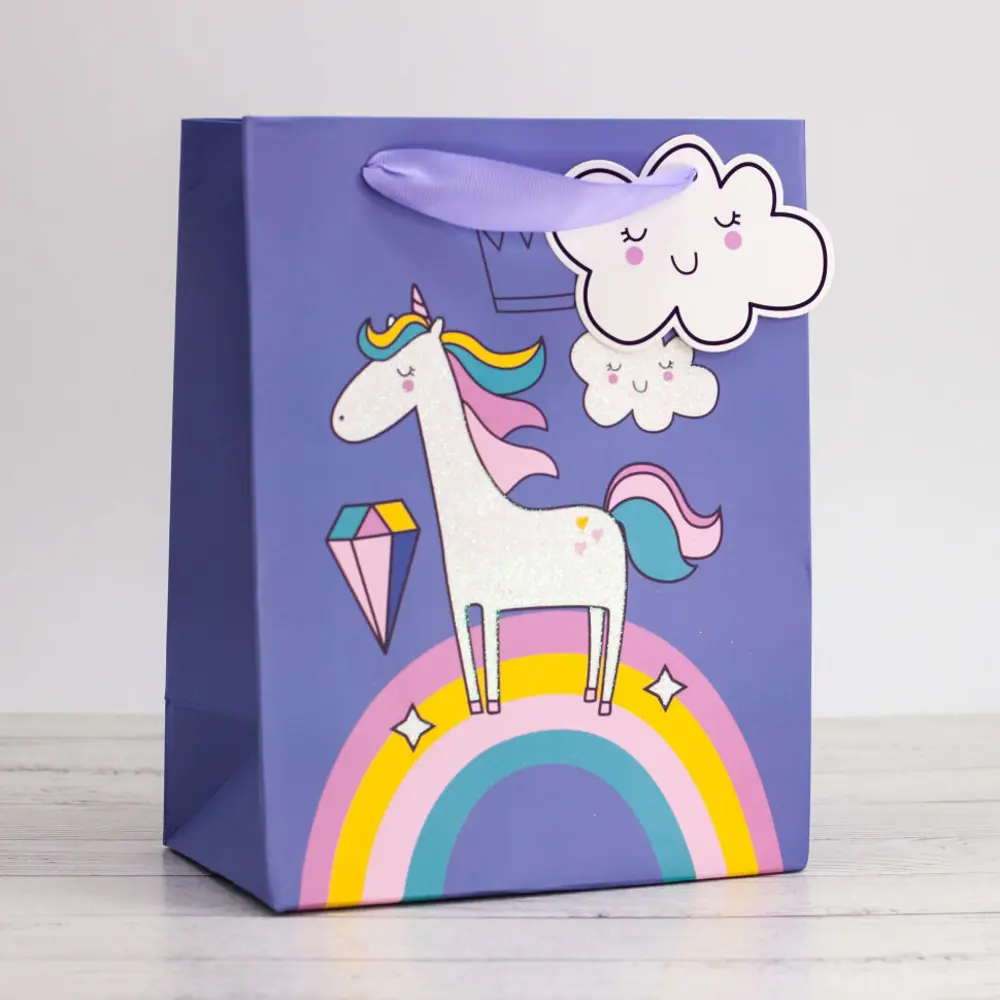 Фото Пакет подарочный (S) "Unicorn and clouds" purple 18x23x10 см Фото Пакет подарочный (S) "Unicorn and clouds" purple 18x23x10 см