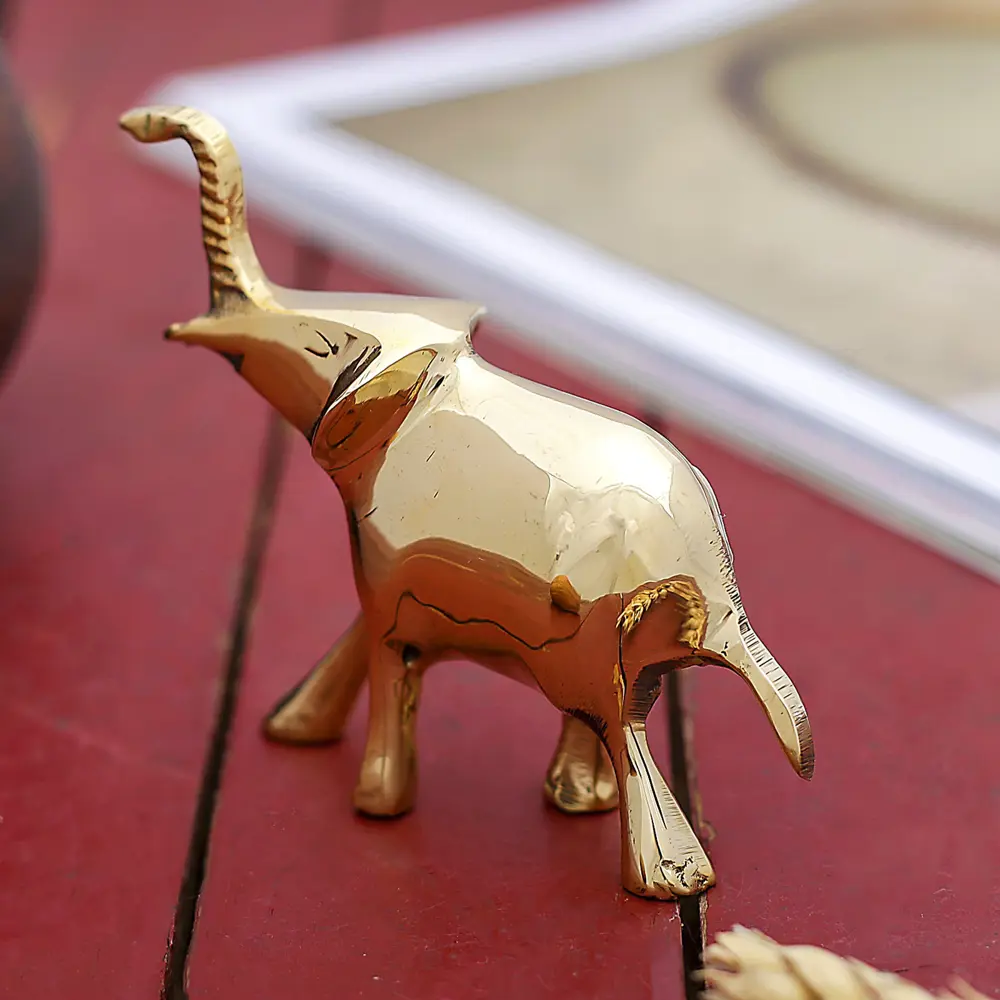 Фото 3 Интерьерный сувенир "Слон" золотистый 9x3.5x8 см Фото 3 Интерьерный сувенир "Слон" золотистый 9x3.5x8 см