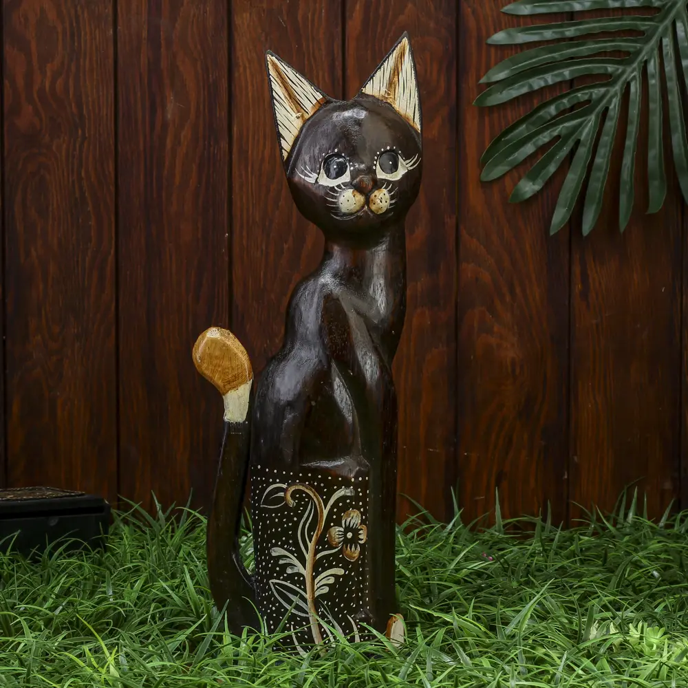 Фото Интерьерный сувенир "Кошка со светлыми ушками" 40 см