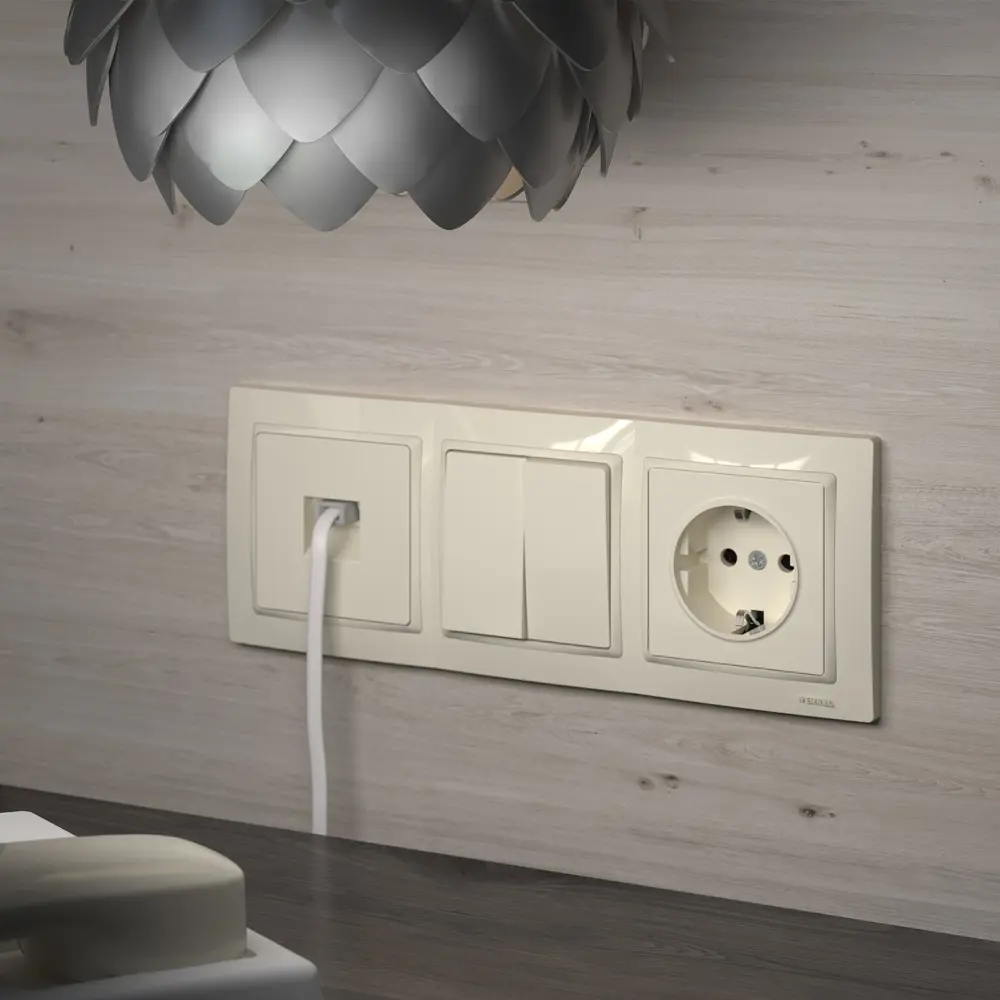 Фото 2 Розетка встраиваемая Werkel RJ-45 без заземления цвет слоновая кость Фото 2 Розетка встраиваемая Werkel RJ-45 без заземления цвет слоновая кость