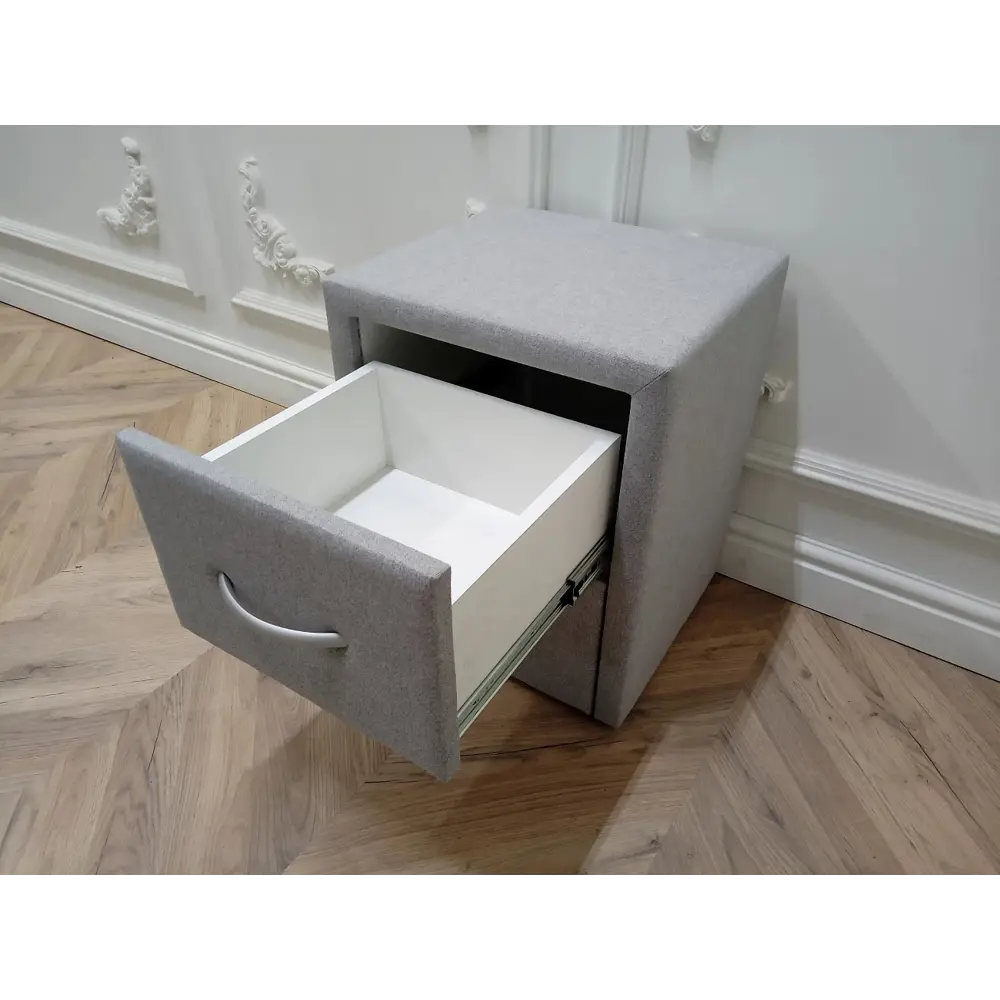 Фото 7 Тумба прикроватная DG-home Estetika Cardif 40x52x38 см 2 ящика ЛДСП цвет стальной серый Фото 7 Тумба прикроватная DG-home Estetika Cardif 40x52x38 см 2 ящика ЛДСП цвет стальной серый