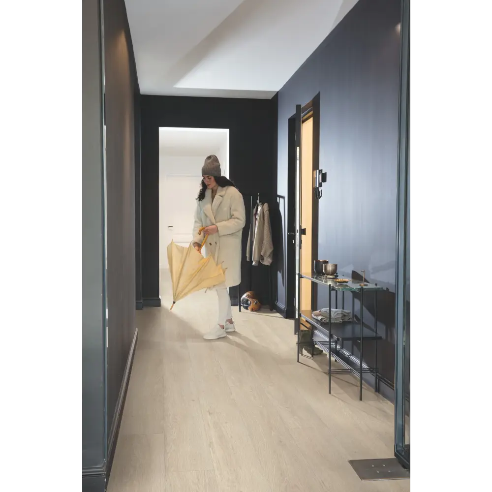 Фото 3 ПВХ плитка Quick Step Дуб морской бежевый 33 класс толщина 5 мм 1.873 м², цена за упаковку Фото 3 ПВХ плитка Quick Step Дуб морской бежевый 33 класс толщина 5 мм 1.873 м², цена за упаковку
