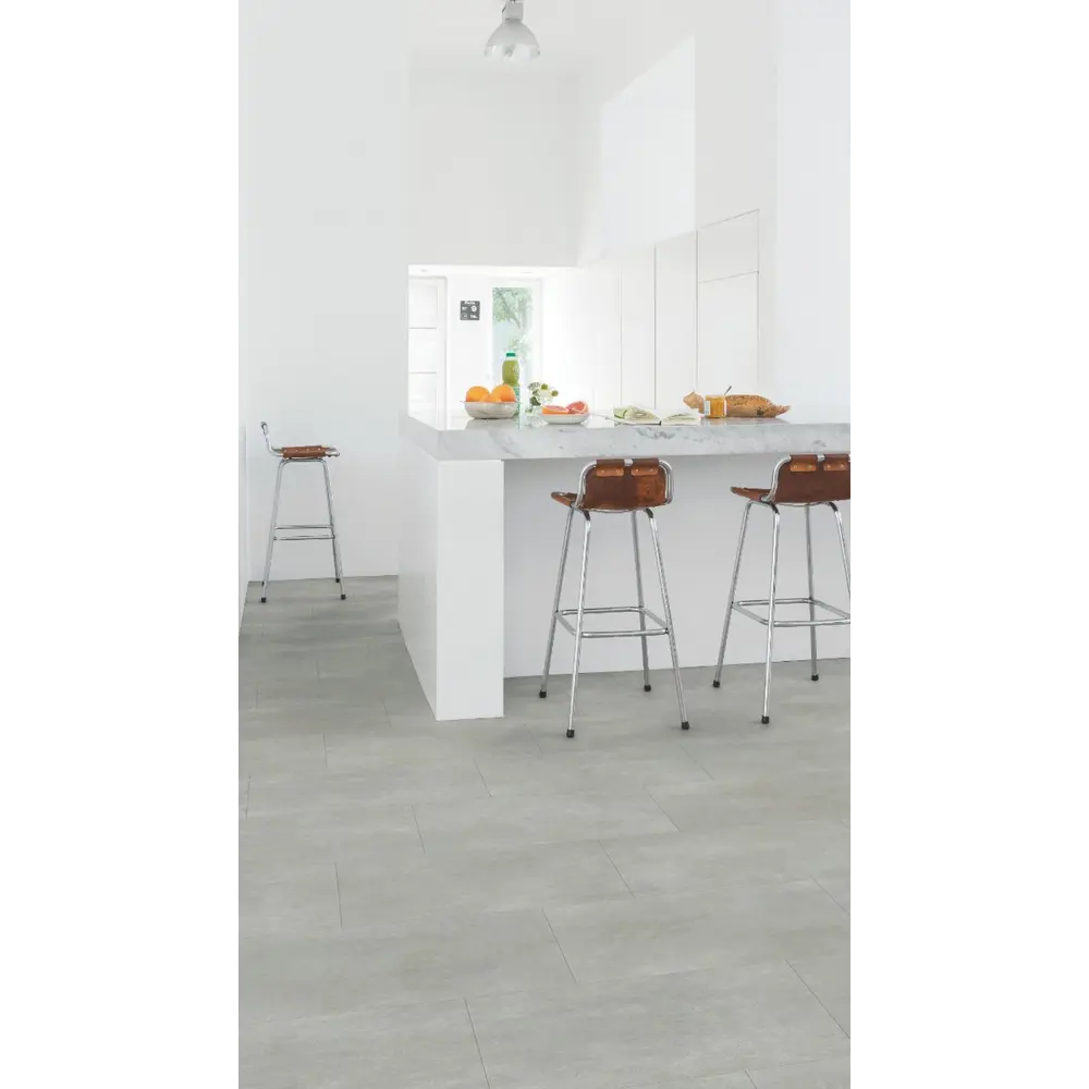 Фото ПВХ плитка Quick Step Бетон тёплый серый 32 класс толщина 4.5 мм 2.08 м², цена за упаковку Фото ПВХ плитка Quick Step Бетон тёплый серый 32 класс толщина 4.5 мм 2.08 м², цена за упаковку
