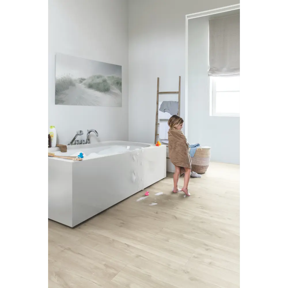 Фото 2 ПВХ плитка Quick Step Дуб каньон бежевый 32 класс толщина 4.5 мм 2.105 м², цена за упаковку Фото 2 ПВХ плитка Quick Step Дуб каньон бежевый 32 класс толщина 4.5 мм 2.105 м², цена за упаковку
