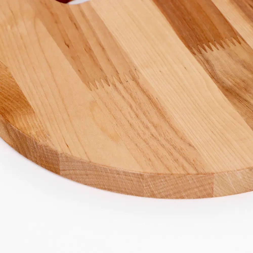 Фото 4 Разделочная доска Дарим красиво 7706736 35x35 см дерево цвет бежевый/коричневый Фото 4 Разделочная доска Дарим красиво 7706736 35x35 см дерево цвет бежевый/коричневый