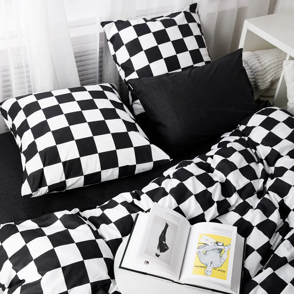 Фото Комплект постельного белья Веселина харли (черный) двуспальный 2 наволочки 50x70, бязь, разноцветный Фото Комплект постельного белья Веселина харли (черный) двуспальный 2 наволочки 50x70, бязь, разноцветный