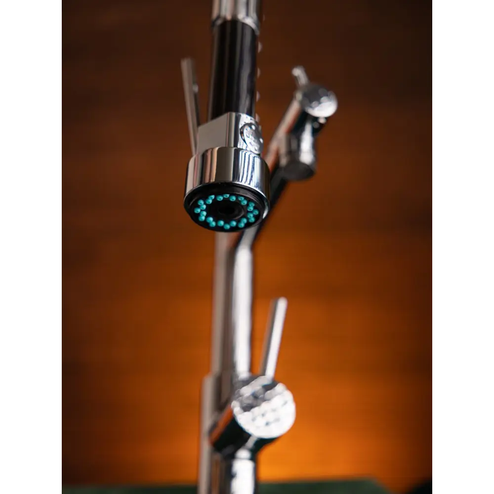 Фото 4 Смеситель для кухни однорычажный Brnou Br-703 высота 19.2 см цвет хром Фото 4 Смеситель для кухни однорычажный Brnou Br-703 высота 19.2 см цвет хром