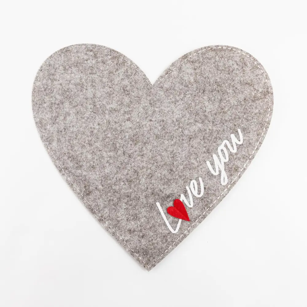 Фото Салфетка декоративная "Love you" 40x37 см Фото Салфетка декоративная "Love you" 40x37 см