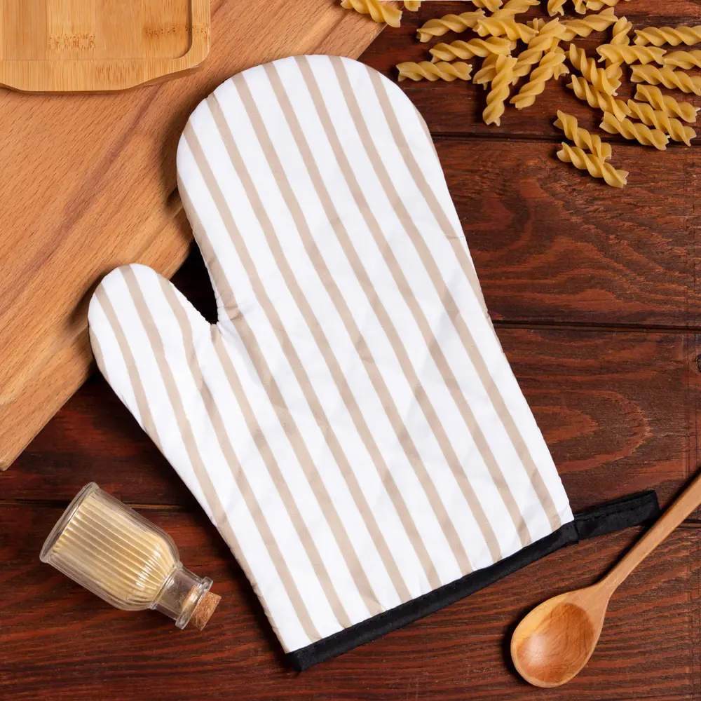 Фото Прихватка Доляна Dishes 26x16 см полиэстер цвет бежевый 7010434 Фото Прихватка Доляна Dishes 26x16 см полиэстер цвет бежевый 7010434