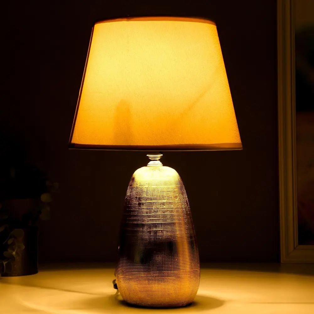 Фото 3 Настольная лампа RISALUX 5469649 цвет жёлтый золотой Фото 3 Настольная лампа RISALUX 5469649 цвет жёлтый золотой