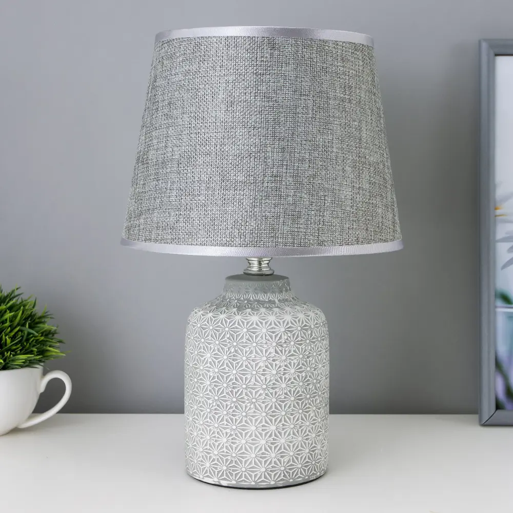 Фото Настольная лампа RISALUX GMN-0173 цвет серый серебристый Фото Настольная лампа RISALUX GMN-0173 цвет серый серебристый