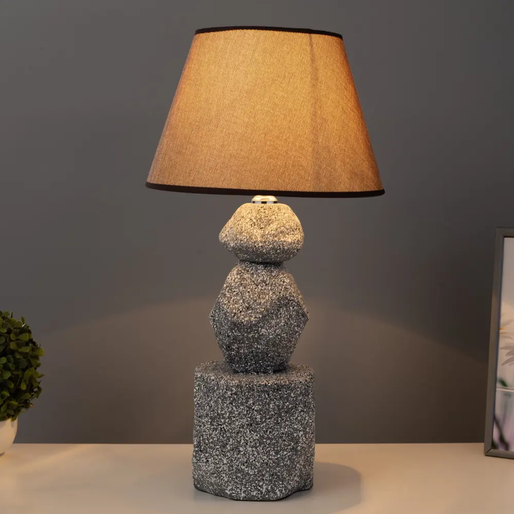 Фото 2 Настольная лампа RISALUX LN898 цвет серый серебристый Фото 2 Настольная лампа RISALUX LN898 цвет серый серебристый