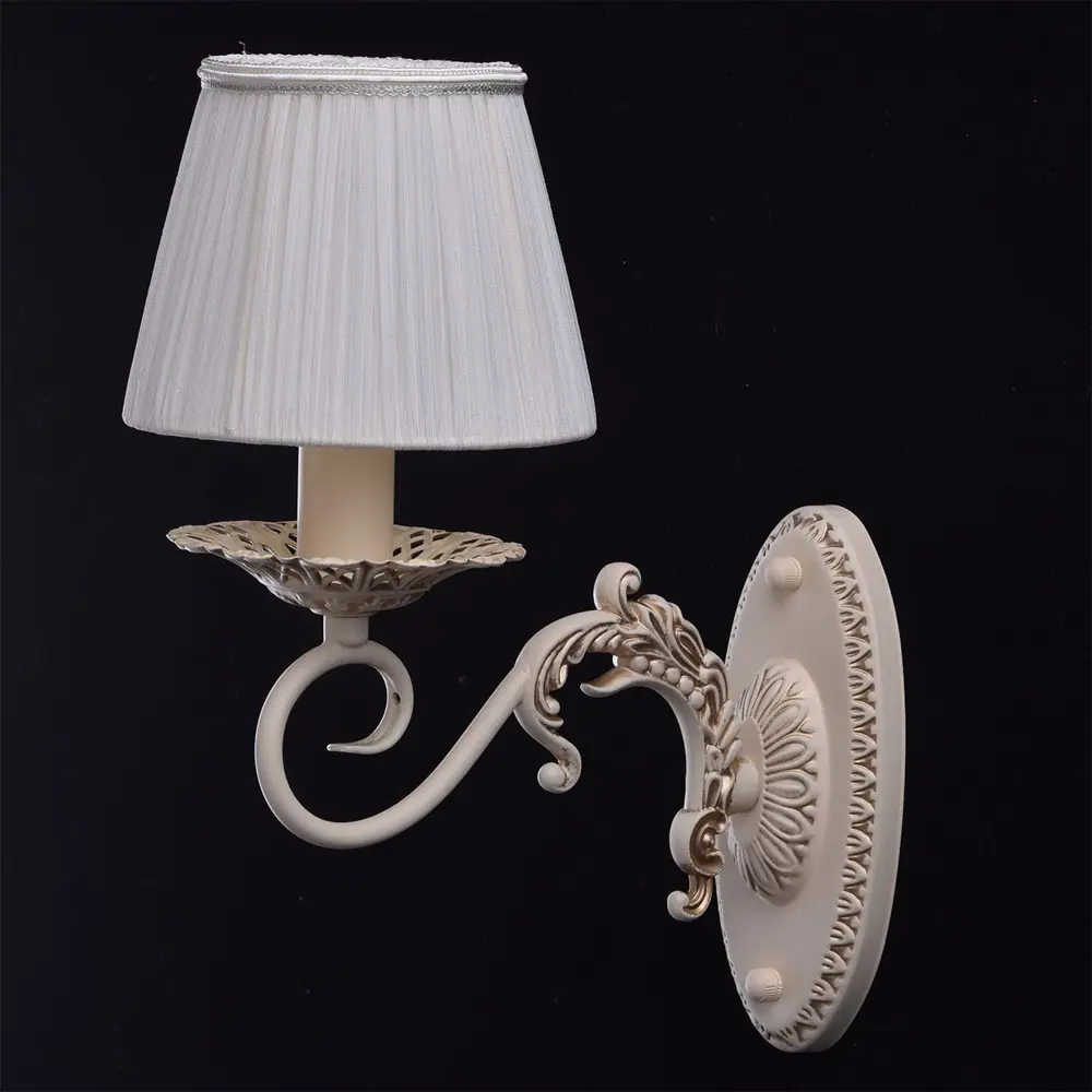 Фото 3 Настенный светильник MW-LIGHT 450024001 цвет белый Фото 3 Настенный светильник MW-LIGHT 450024001 цвет белый
