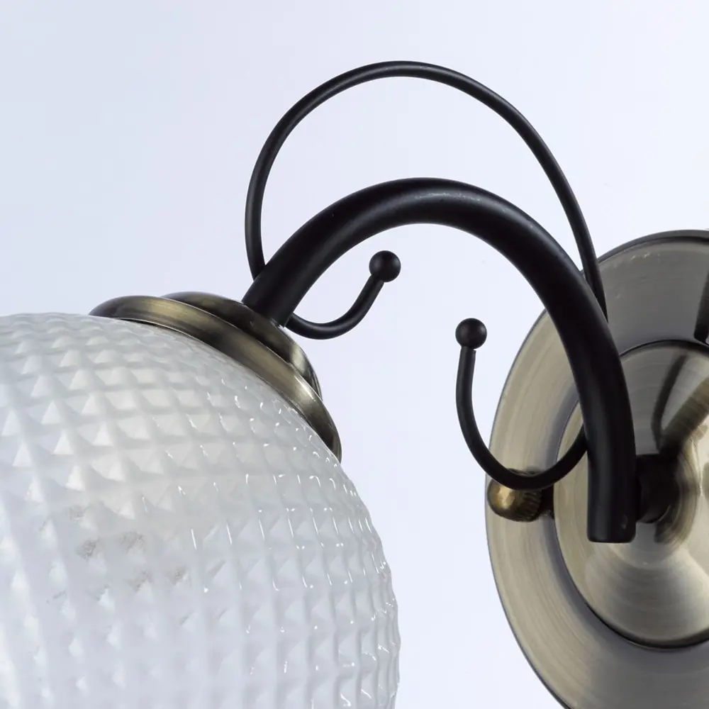 Фото 3 Настенный светильник DE MARKT 324025301 цвет белый Фото 3 Настенный светильник DE MARKT 324025301 цвет белый