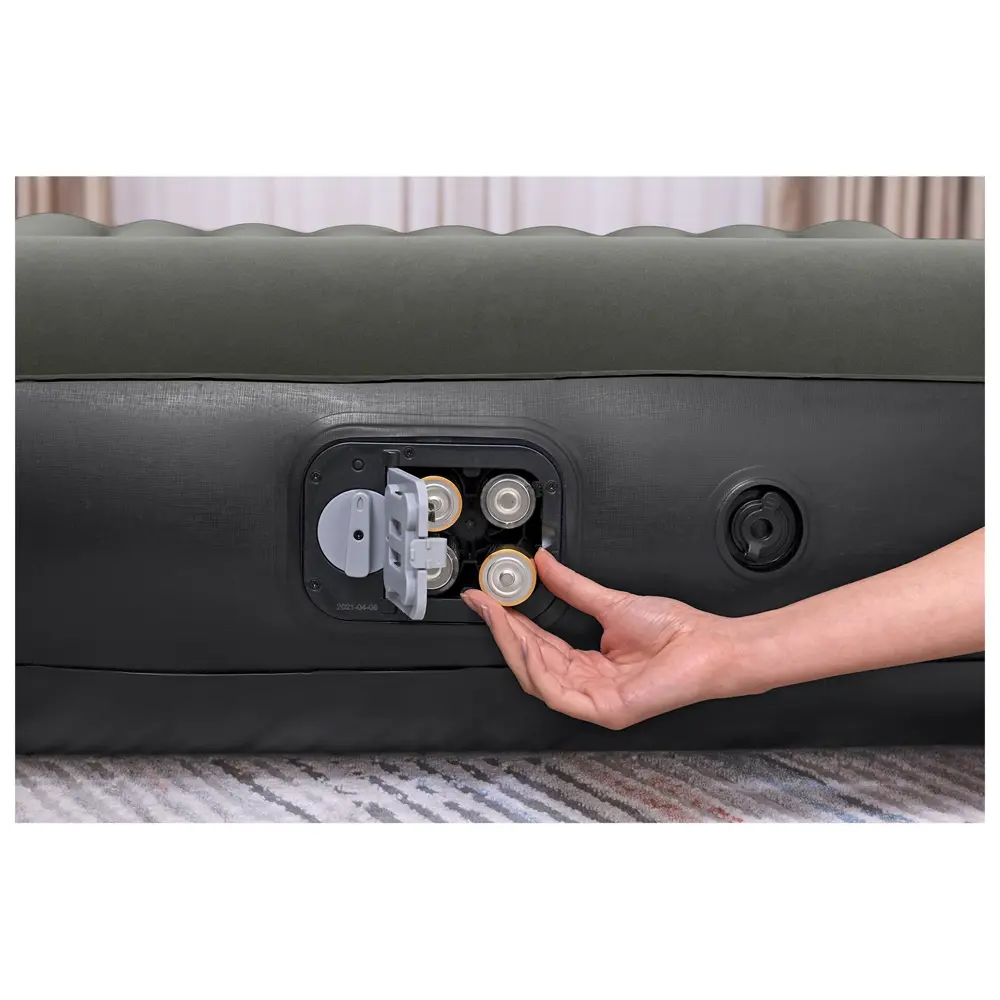 Фото 4 Кровать надувная Bestway 67930 203x152x30 см со встроенным насосом с аккумулятором Фото 4 Кровать надувная Bestway 67930 203x152x30 см со встроенным насосом с аккумулятором