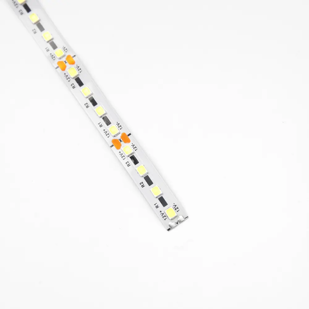 Фото 6 Светодиодная лента URM 7743557 SMD 2835 120диод/м 12 В IP22 3 м холодный белый свет Фото 6 Светодиодная лента URM 7743557 SMD 2835 120диод/м 12 В IP22 3 м холодный белый свет