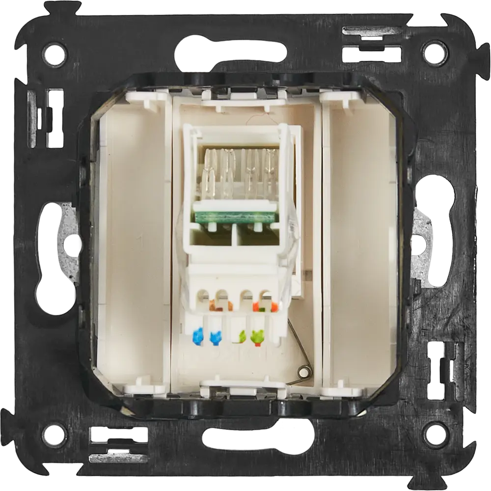 Фото 4 Розетка компьютерная встраиваемая DKC Avanti UTP cat 5 без заземления цвет белое облако Фото 4 Розетка компьютерная встраиваемая DKC Avanti UTP cat 5 без заземления цвет белое облако