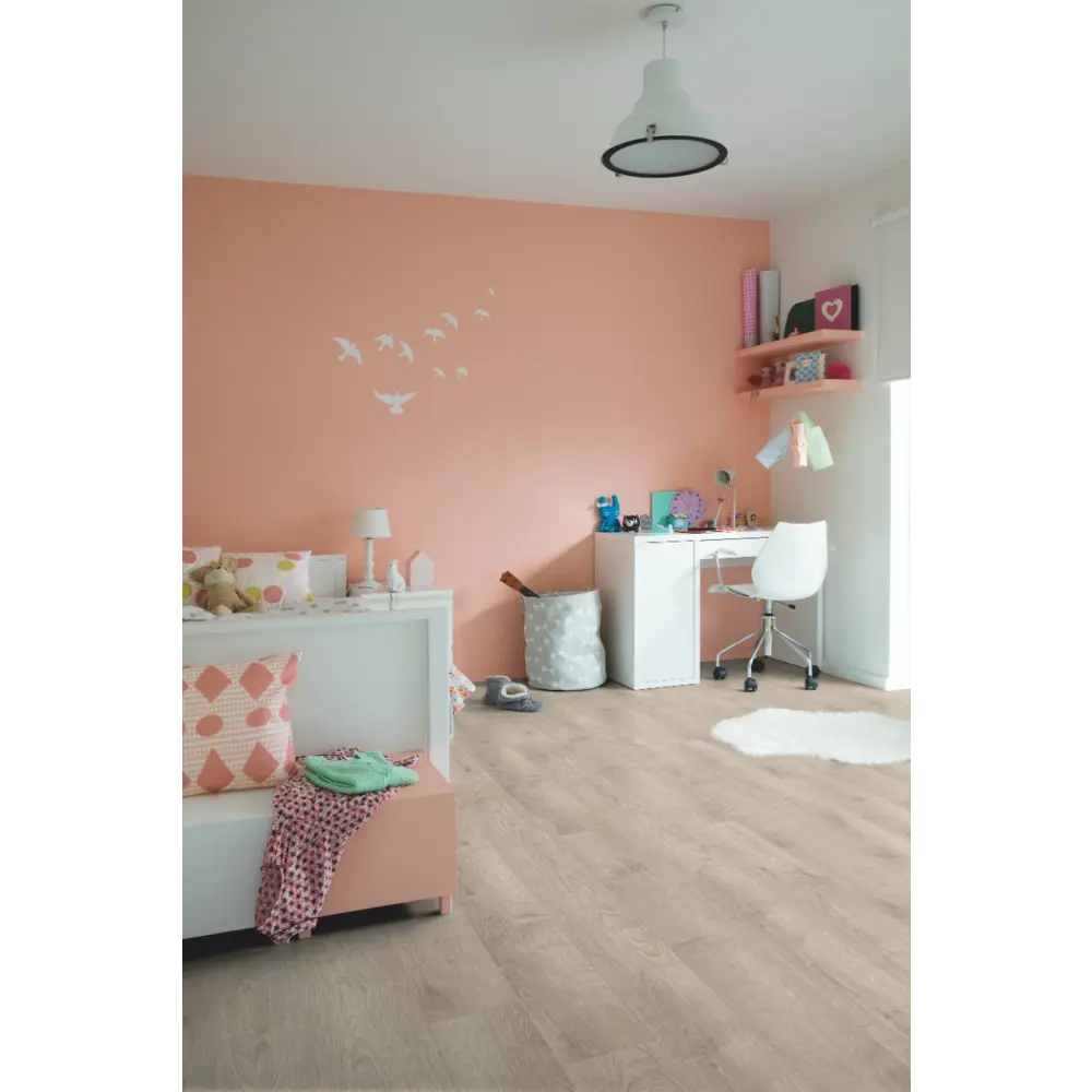Фото ПВХ плитка Quick Step Жемчужный серо-коричневый дуб 32 класс толщина 4.50 мм 2.105 м², цена за упаковку Фото ПВХ плитка Quick Step Жемчужный серо-коричневый дуб 32 класс толщина 4.50 мм 2.105 м², цена за упаковку