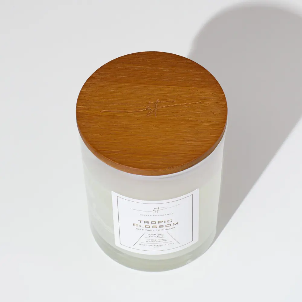 Фото 2 Свеча ароматическая Simaland Simaland в стакане Stella Fragrance "TROPIC BLOSSOM" кокосовый воск 180 мл Фото 2 Свеча ароматическая Simaland Simaland в стакане Stella Fragrance "TROPIC BLOSSOM" кокосовый воск 180 мл