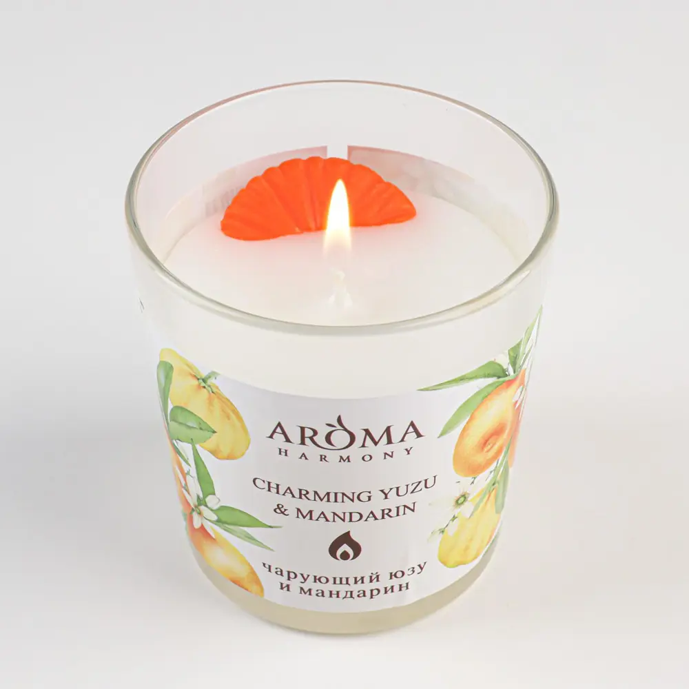 Фото Ароматическая свеча Aroma Harmony "Ароматическая Юзу и Мандарин"140 г Фото Ароматическая свеча Aroma Harmony "Ароматическая Юзу и Мандарин"140 г