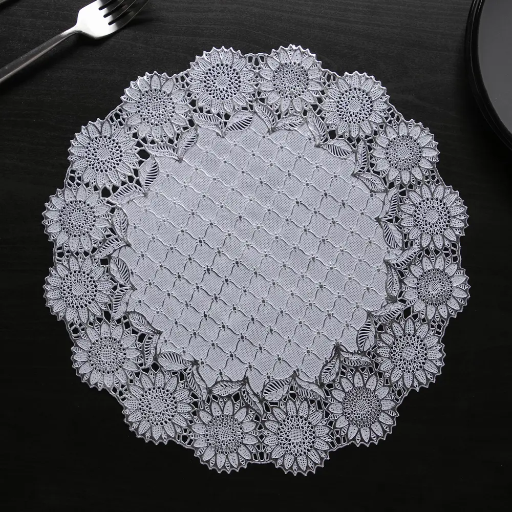 Фото 3 Набор салфеток ажурных Доляна «Цветенье» 30х30 см 4 шт ПВХ цвет серебро Фото 3 Набор салфеток ажурных Доляна «Цветенье» 30х30 см 4 шт ПВХ цвет серебро