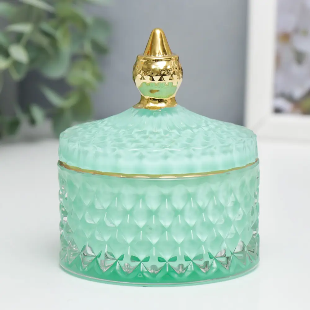 Фото Шкатулка "Ромбы и купол" мятный с золотом 11x8.5x8.5 см Фото Шкатулка "Ромбы и купол" мятный с золотом 11x8.5x8.5 см