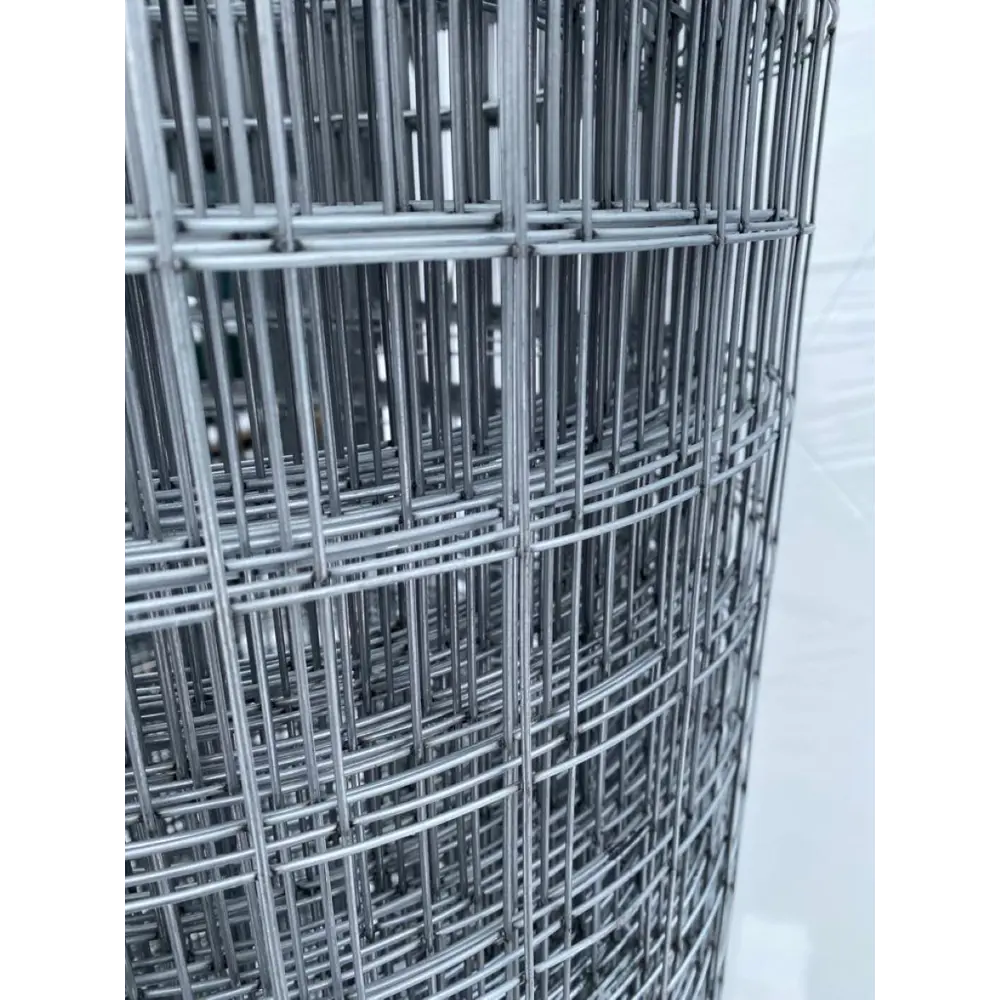 Фото 3 Сетка сварная оцинкованная Topfence 1.5x30м пруток 1.8мм ячейка 50x50мм Фото 3 Сетка сварная оцинкованная Topfence 1.5x30м пруток 1.8мм ячейка 50x50мм