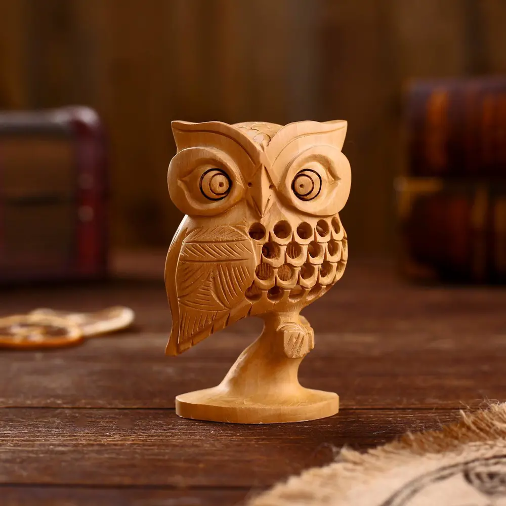 Фото Сувенир интерьерный "Совёнок резной светлый" 10x5x6 см