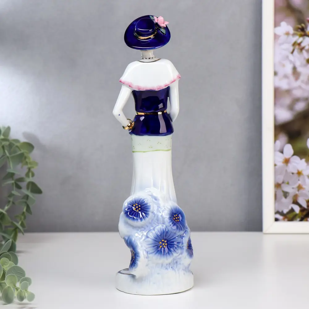 Фото 3 Сувенир интерьерный "Мадмуазель с маленьким клатчем" кобальт 27.5x7.5x8 см