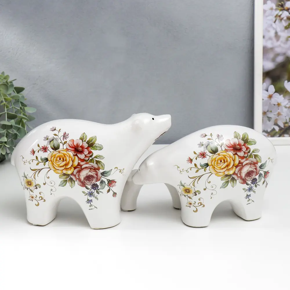 Фото 3 Набор сувениров интерьерных 4 шт "Семья медведей" цветочная деколь 6x3x9см, 15x6x21см, 16x7x25 см