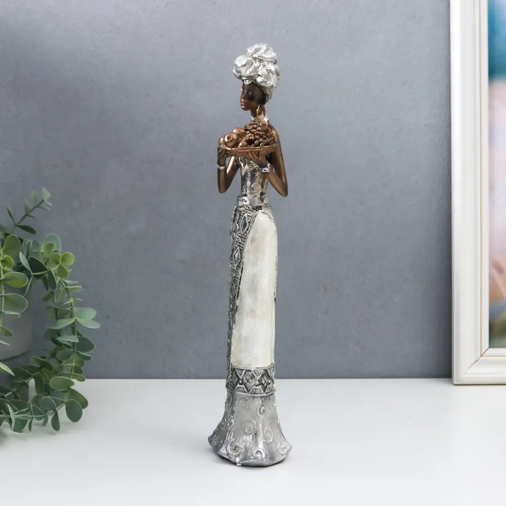 Фото 2 Сувенир интерьерный "Африканка в серебристом платье с перламутром с фруктами" 32.5x6.5x9.5 см 649457