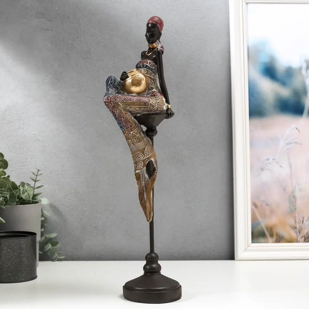 Фото Сувенир интерьерный "Африканка с кувшином в наряде - геометрия, на стуле" 43x11x9.3 см