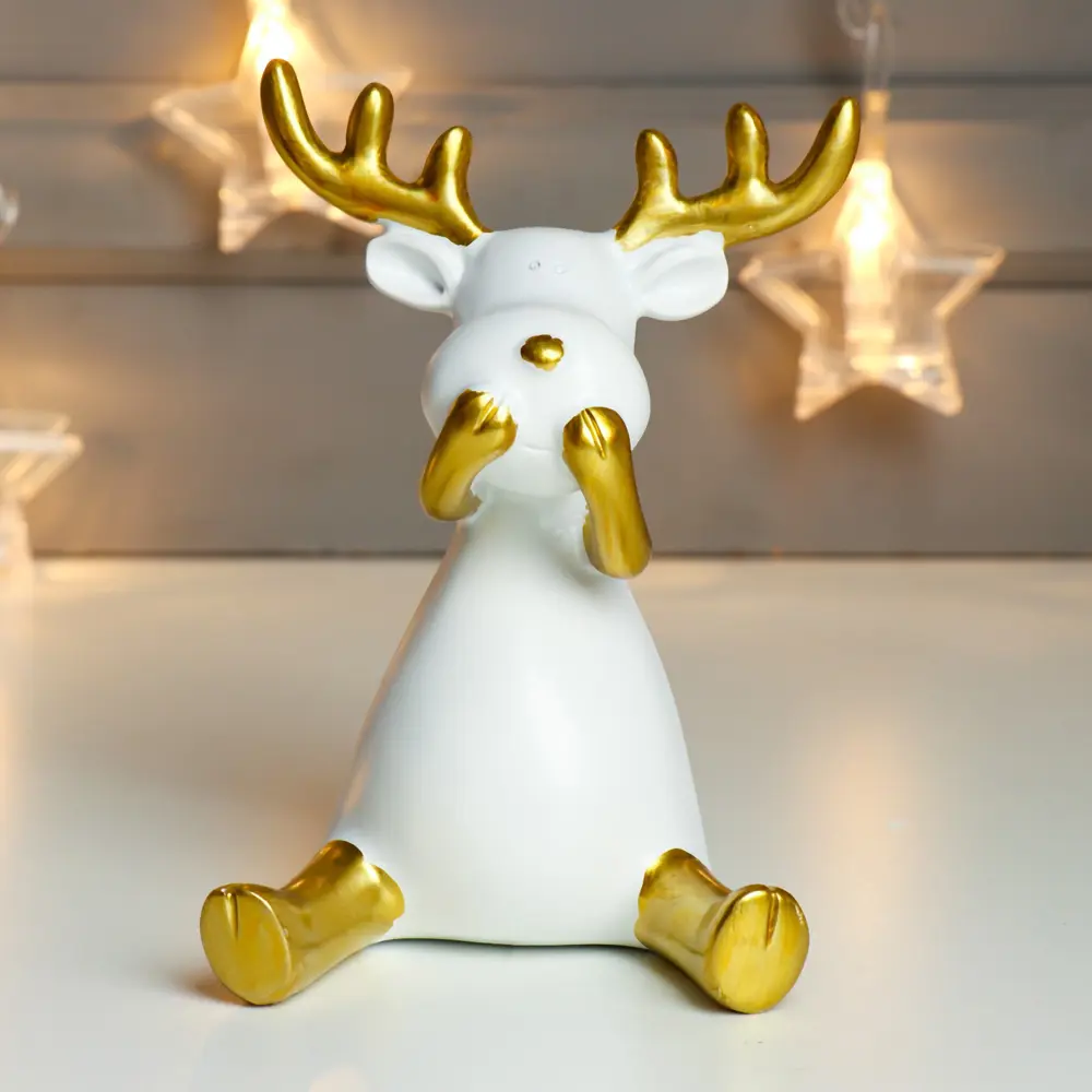 Фото Сувенир интерьерный "Белый олешка с золотыми рожками - ничего не скажу" 14x9x9 см