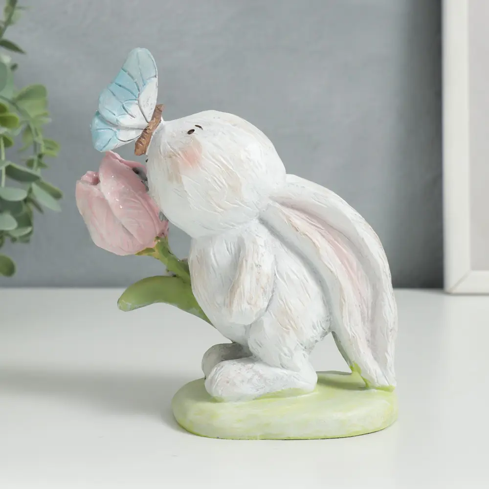 Фото 4 Сувенир интерьерный "Зайка с тюльпаном и бабочкой на носу" 14.5x11.5x7 см