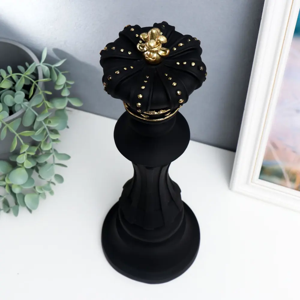 Фото 2 Сувенир интерьерный "Шахматная фигура - Король" чёрный с золотом 40.5x13x13 см