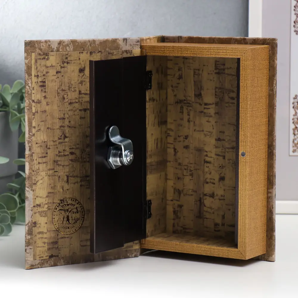 Фото 4 Шкатулка-сейф книга Анна Каренина Лев Толстой 21x13x5 см
