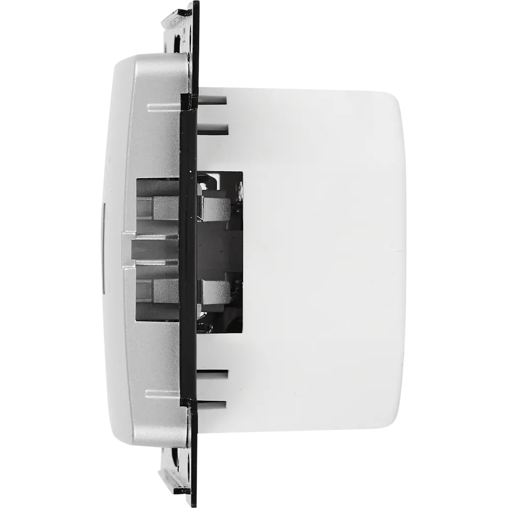Фото 3 Розетка Hegel USB встраиваемая 3.4 А цвет серебро Фото 3 Розетка Hegel USB встраиваемая 3.4 А цвет серебро