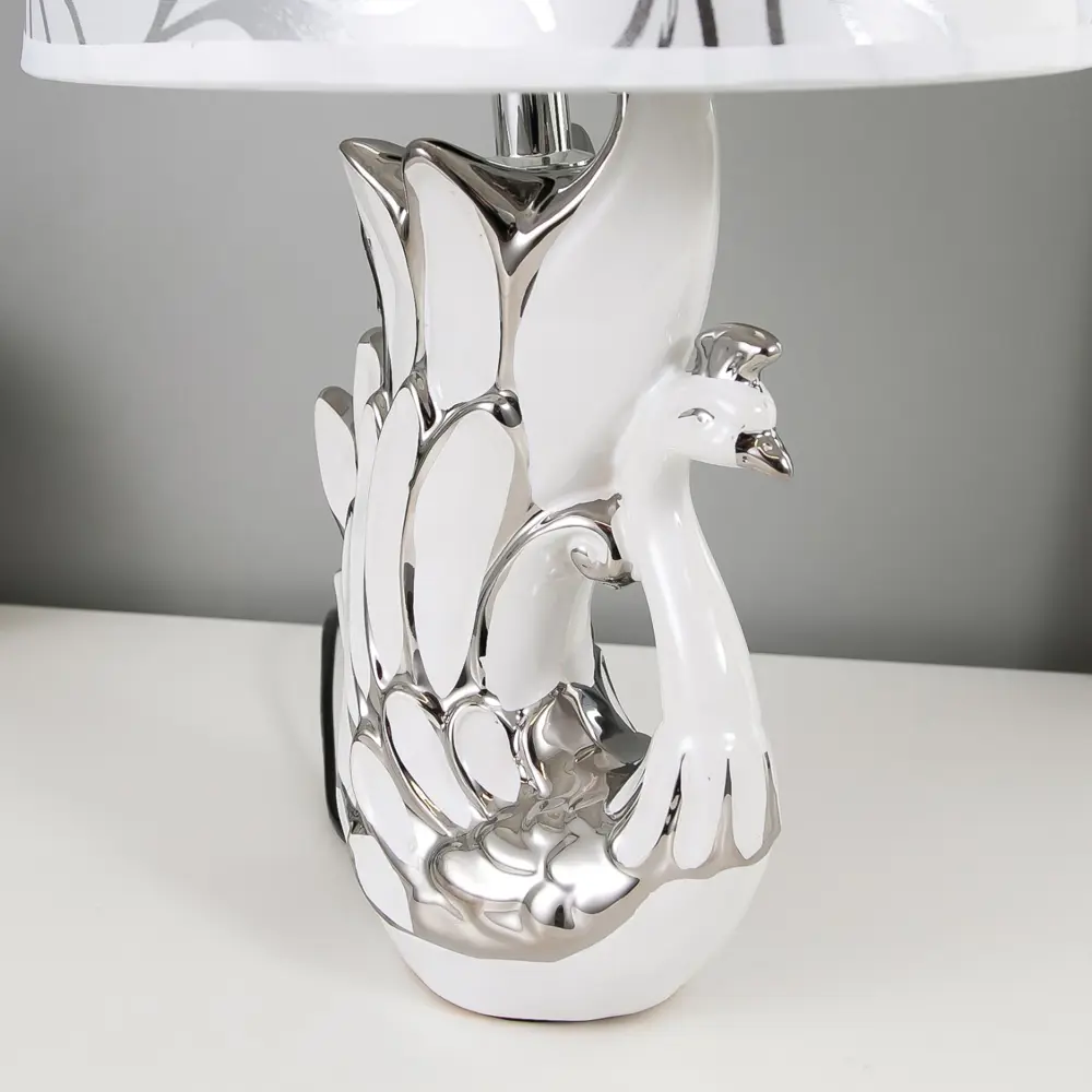 Фото 4 Настольная лампа RISALUX 2301137 цвет белый Фото 4 Настольная лампа RISALUX 2301137 цвет белый