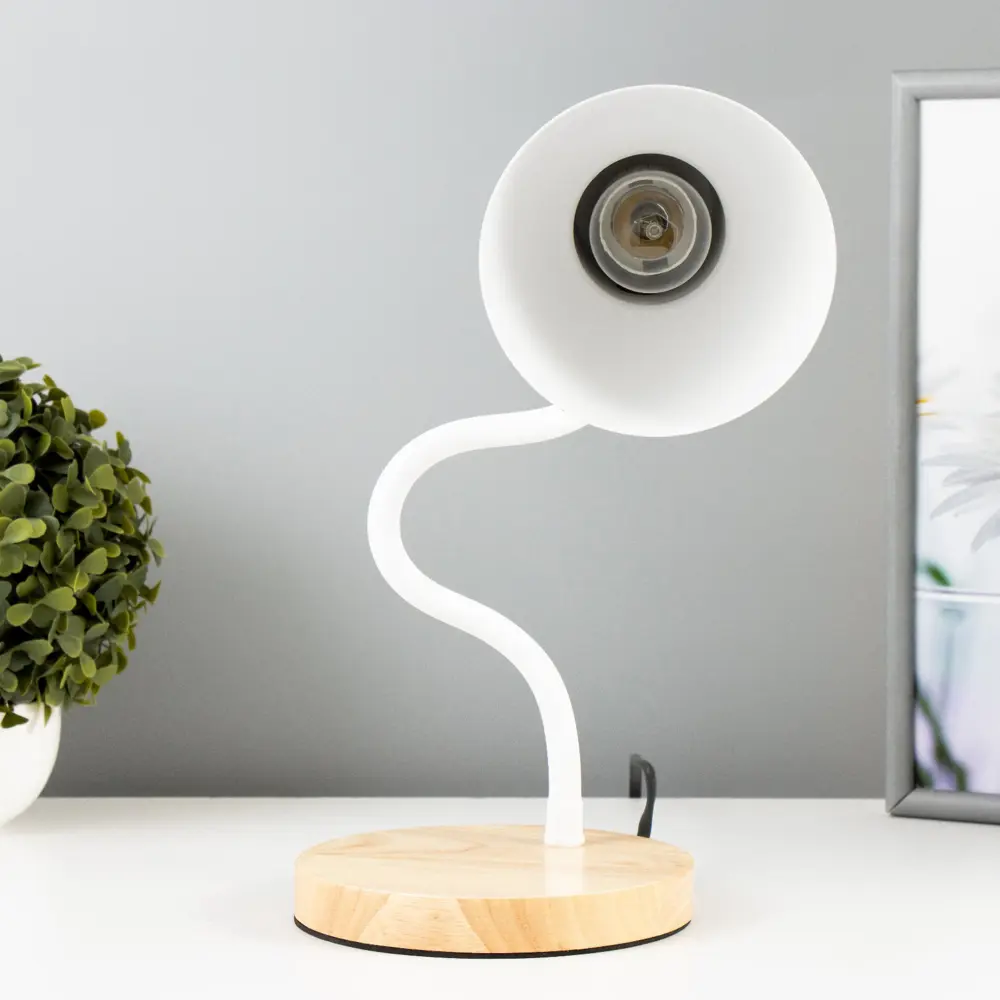 Фото 4 Настольная лампа RISALUX 61TT-1544 цвет белый Фото 4 Настольная лампа RISALUX 61TT-1544 цвет белый