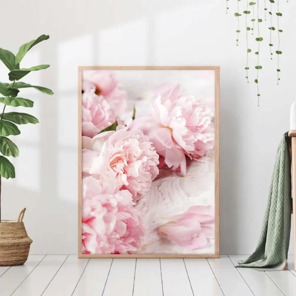 Фото Постер 28 картин "Розовые пионы лепестки" 50x40 см в тубусе без рамы Фото Постер 28 картин "Розовые пионы лепестки" 50x40 см в тубусе без рамы