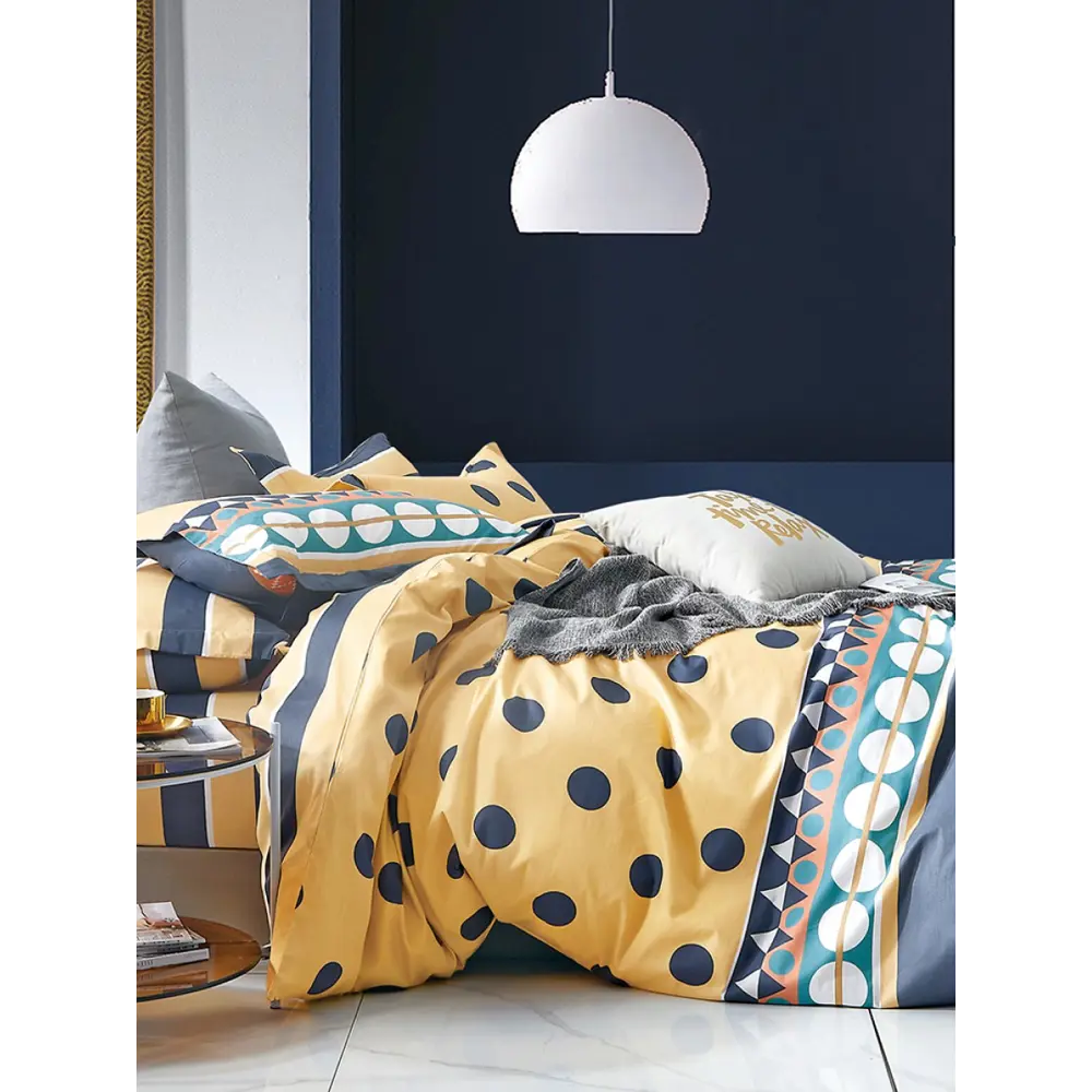 Фото Комплект постельного белья GoodNight Сатин Делюкс 351 с компаньоном двуспальный с евро (с нав. 50x70) хлопок