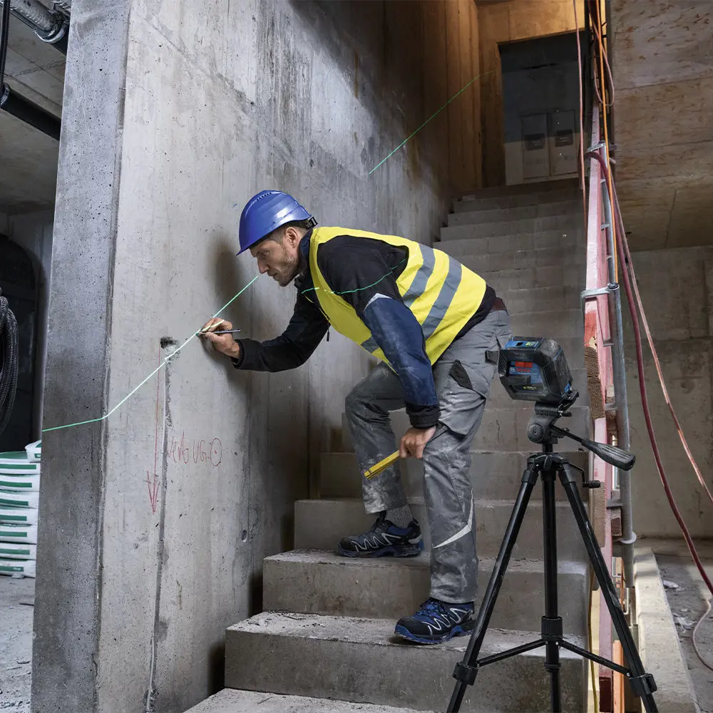 Фото 6 Нивелир лазерный Bosch Professional GLL 2-15 G зеленый луч 15 м Фото 6 Нивелир лазерный Bosch Professional GLL 2-15 G зеленый луч 15 м