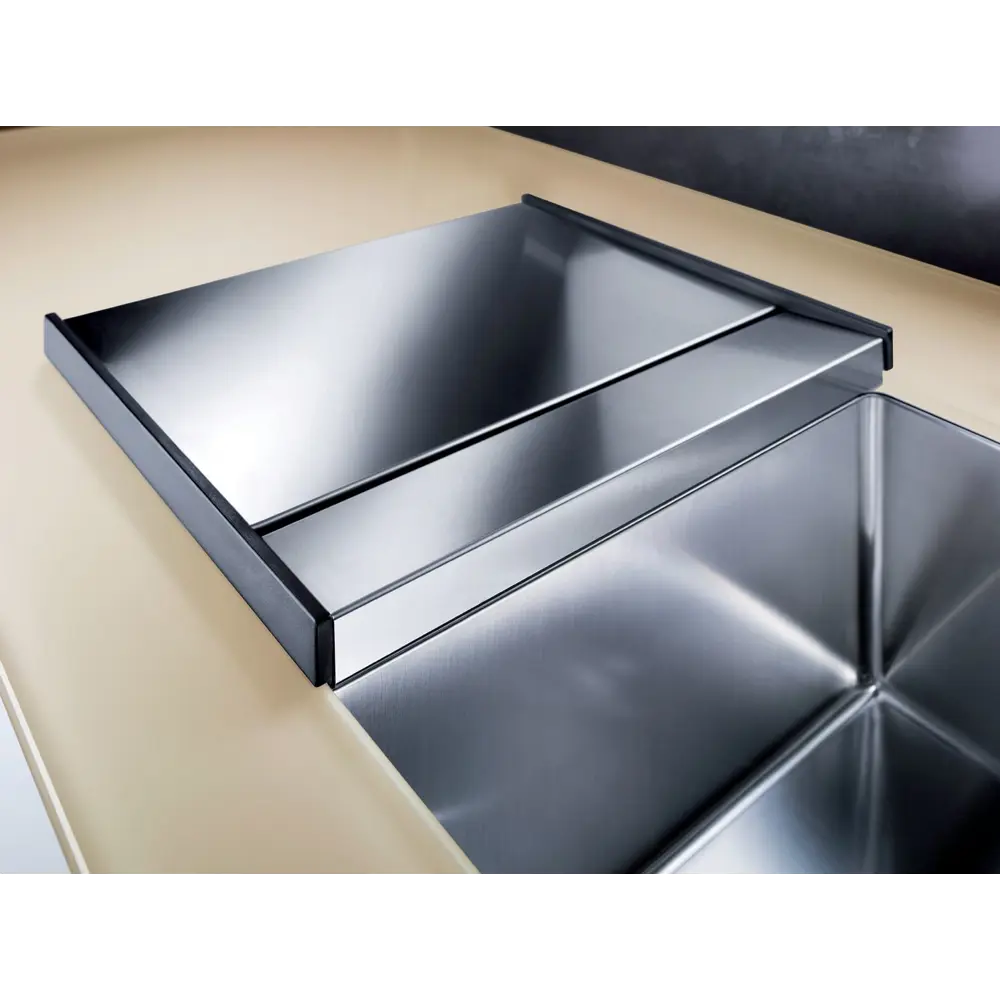 Фото 3 Мойка под столешницу Blanco Claron 700-U 74x44x19 см нержавеющая сталь цвет сталь Фото 3 Мойка под столешницу Blanco Claron 700-U 74x44x19 см нержавеющая сталь цвет сталь