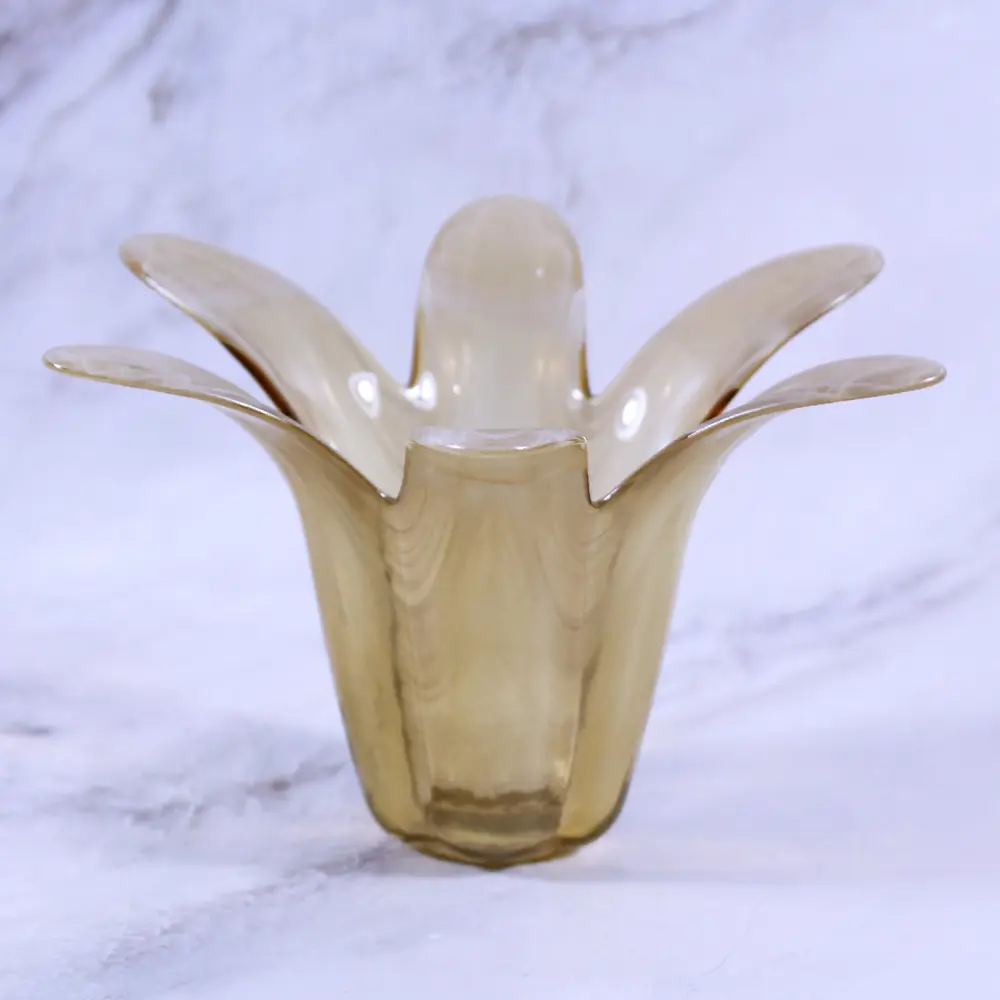 Фото Плафон NINAGLASS 1070006500_ стеклянный E14 цвет желтый Ø18 см Фото Плафон NINAGLASS 1070006500_ стеклянный E14 цвет желтый Ø18 см